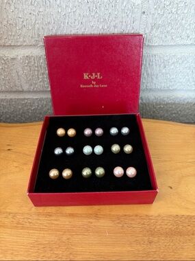 KJL Kenneth Jay Lane Vintage First Lady Simulated Pearl Earrings Set 10mm
